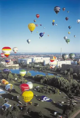 Bild: 15. SAXONIA INTERNATIONAL BALLOON FIESTA – Der Himmel über Leipzig wird bunt! 30.07. – 02.08.09 am Silbersee