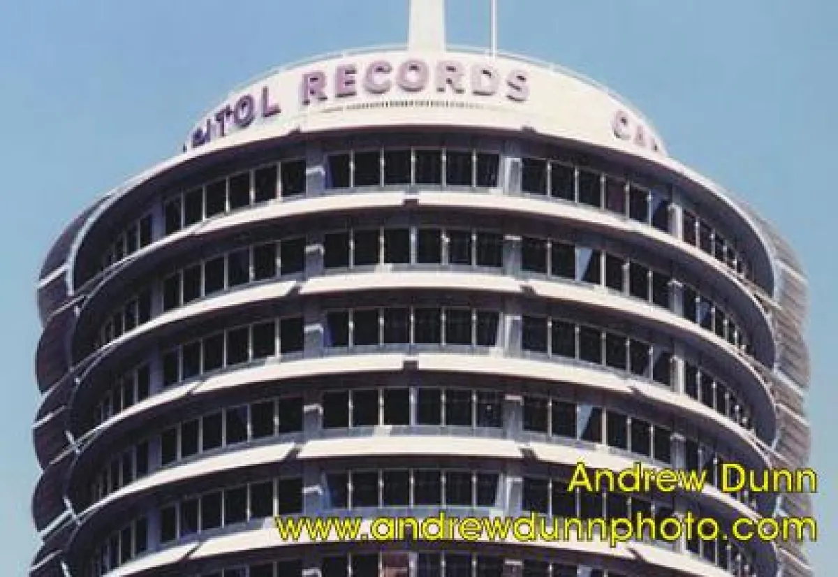 Plattenfirmen verlieren an Bedeutung, doch ihre Arbeit bleibt unersetzbar (Bild: Andrew Dunn)