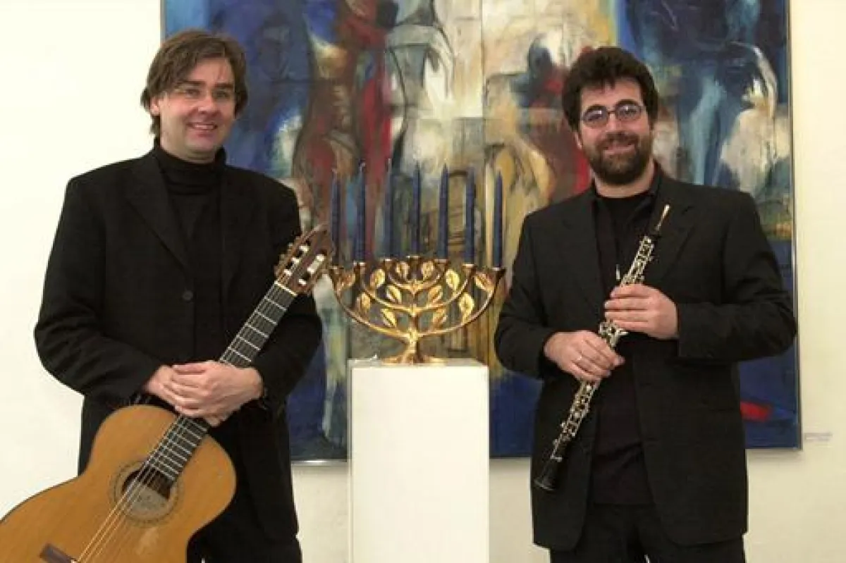 Das Duo Chalil spielt einen einzigartigen Musikstil