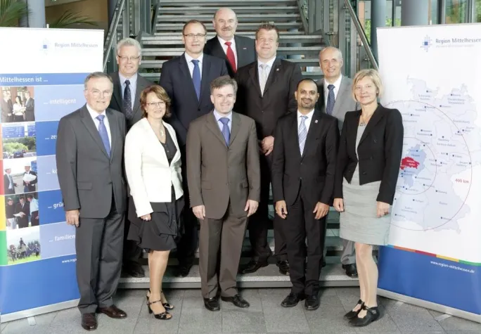 Bild: Wilfried Schmied übergibt Stab nach 100 Monaten an Dr. Lars Witteck - Regionalmanagementverein wählt Vorstand