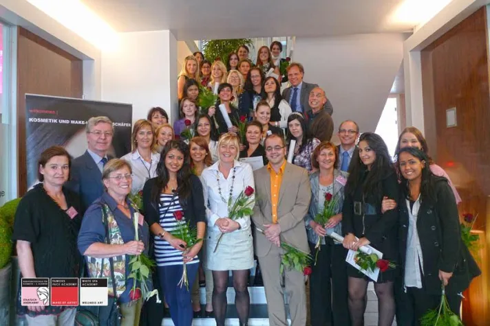 Bild: Traumberuf Kosmetikerin oder Trendberuf Make-up Artist – Körper- & Schönheitspflege oder Fashion & Lifestyle?