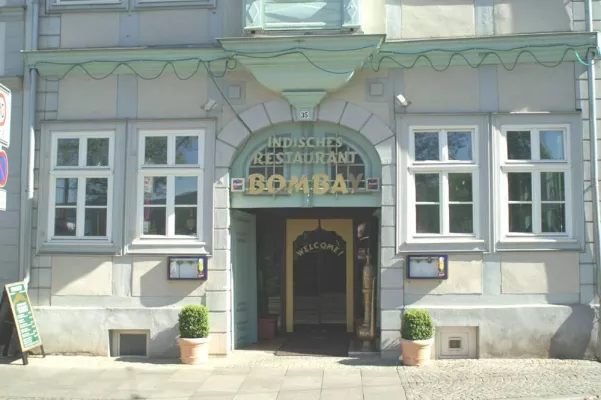 Indisch Essen und Trinken am Domplatz in Erfurt Bild: Indisch Essen und Trinken am Domplatz in Erfurt