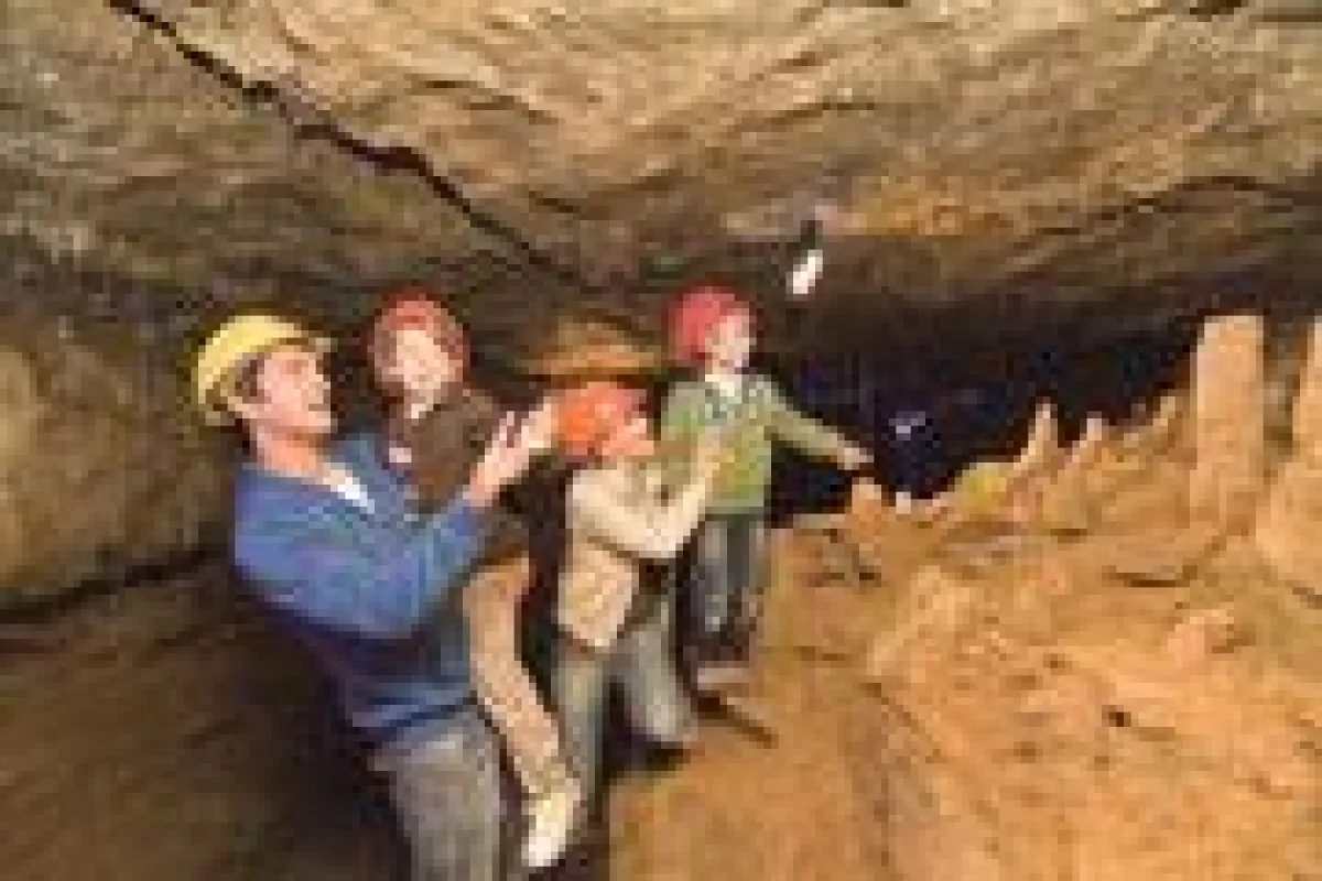 Schillat-Höhle (c) Weserbergland Tourismus e.V.