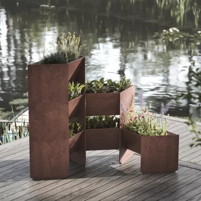 Bild: stapelbeet ® : Das modulare, stapelbare Hochbeet aus Cortenstahl. Vertical Gardening, Sichtschutz, Bienenweide