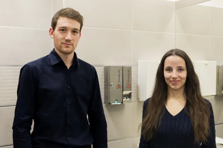 Bild: Periodenproduktspender von Periodically zur Ausgabe kostenloser Menstruationsprodukte.