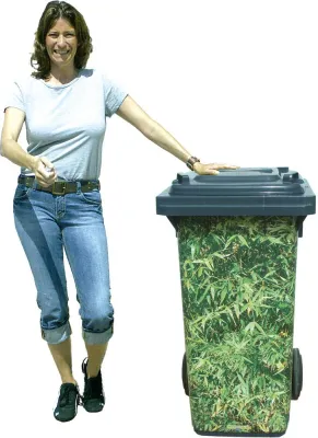 Bild: Tonnendeko.de bietet neue Klebefolien zur Mülltonnenverkleidung an