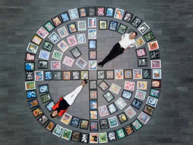 Kunst, Crowd & ein Freundeskreis Bild: Kunst, Crowd & ein Freundeskreis