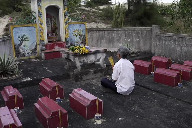 Bild: TV-Premiere Deutsche Welle-DW 3.12.2015 18:15 Lighter Than Orange–Die Hinterlassenschaft von Dioxin in Vietnam