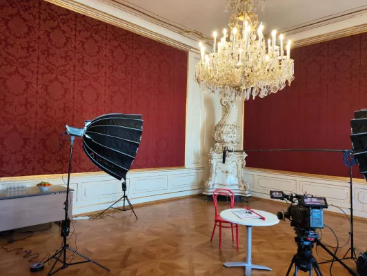 Bild: Starke Bilder für starke Marken: Mediacolor.tv produziert in der Wiener Hofburg für führenden Pharmaherstelle