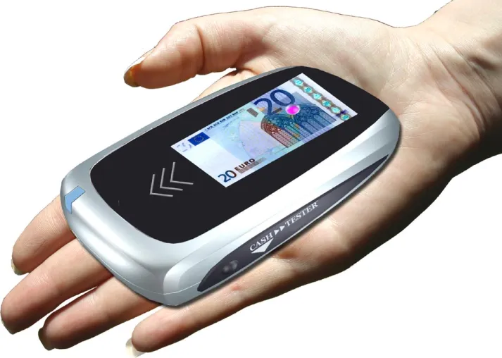 Bild: Überall sicherer Schutz vor Falschgeld - CeBIT Neuheiten von CashTester: Falschgeld-Detektor im Handyformat und Tischgerät mit Interface-Anschluss