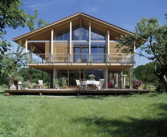 Bauherr sucht Fertighaus: Anbieter auf dem Prüfstand Bild: Bauherr sucht Fertighaus: Anbieter auf dem Prüfstand