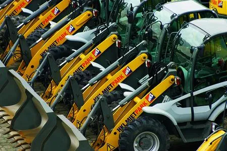 HKL BAUMASCHINEN nun auch in der Bodenseeregion Bild: HKL BAUMASCHINEN nun auch in der Bodenseeregion