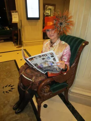 Bild: Federn, Federn, Federn, sie passen überall und bringen Bewegung ins Outfit, sagt Personal-Shopperin Sonja Grau