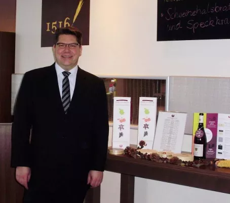 Bild: Daniel Dellmann neuer Directeur Délégué für die Mercure Hotels München, Freising und Garmisch-Partenkirchen