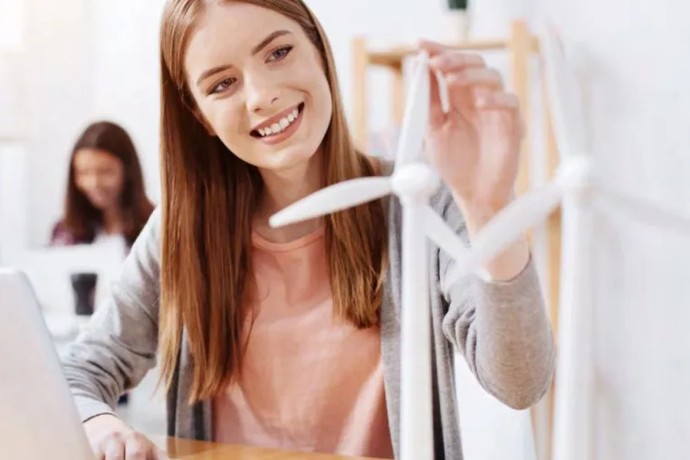 Duales Bachelor-Studium Wirtschaftsingenieurwesen neu in Kassel Bild: Duales Bachelor-Studium Wirtschaftsingenieurwesen neu in Kassel