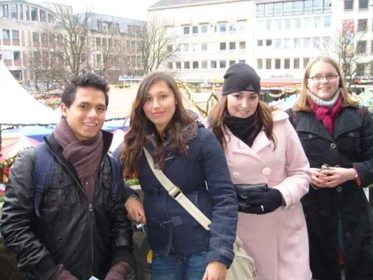 Bild: Austauschschüler in Deutschland berichten - Weihnachtszeit als unvergessliches Erlebnis