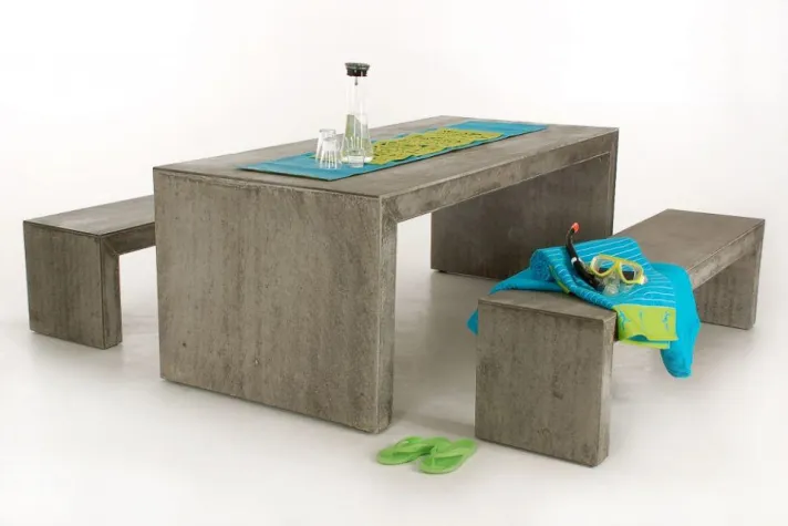 Bild: Langlebig und pflegeleicht: Gartenmöbel aus Beton im Minimal Design