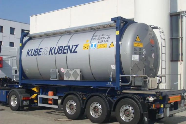 Kube & Kubenz schickt ersten Tankcontainer von Köln nach Çesme, Türkei Bild: Kube & Kubenz schickt ersten Tankcontainer von Köln nach Çesme, Türkei