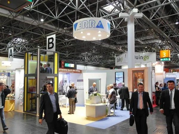Bild: „VERRAlift“-Lifte erfüllen Wohnträume/REHACARE 2011: Trend zum barrierefreien Senkrecht-Lift