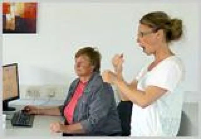 Bild: Office-Schulung für Gehörlose
