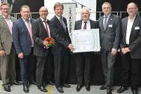 „Leuchtturm der niederbayerischen Wirtschaft“ Bild: „Leuchtturm der niederbayerischen Wirtschaft“