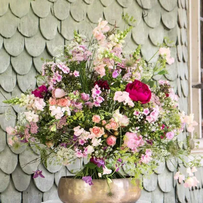 Bild: Viktoriana: Blumen, Vintage-Verleih und Nachmittagstee unter einem Dach