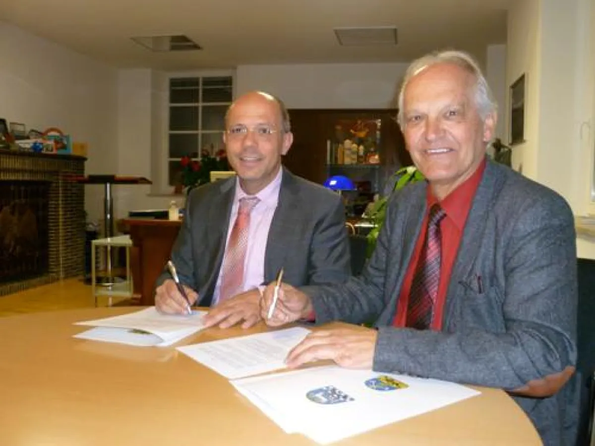 v. l. Landrat Dr. Friedrich Zeller, 1. Bürgermeister Hans Mummert