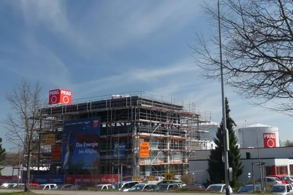 Bild: Umbau auf der Zielgeraden