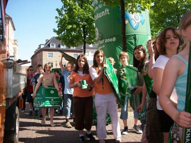 Bild: Umweltinitiative BATT-Recycle Tour 2008 erfolgreich beendet - GRS Batterien sammelt über 50 Tonnen