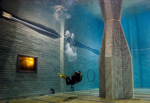 Bild: Süddeutschlands einziges Indoor-Tauchcenter öffnet wieder