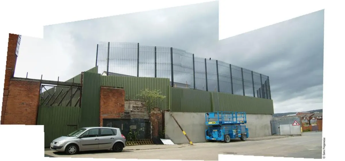 Belfast Peacewall-Wartungsarbeiten