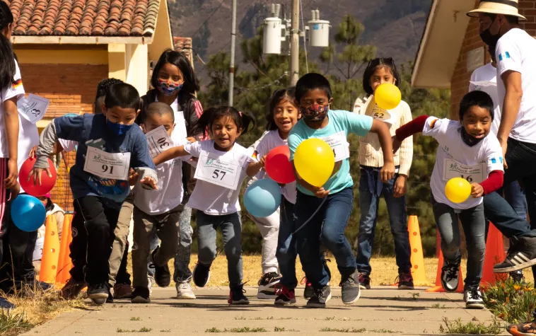 Bild: Stiftung Kinderzukunft ruft auf zur Jubiläums-Challenge.