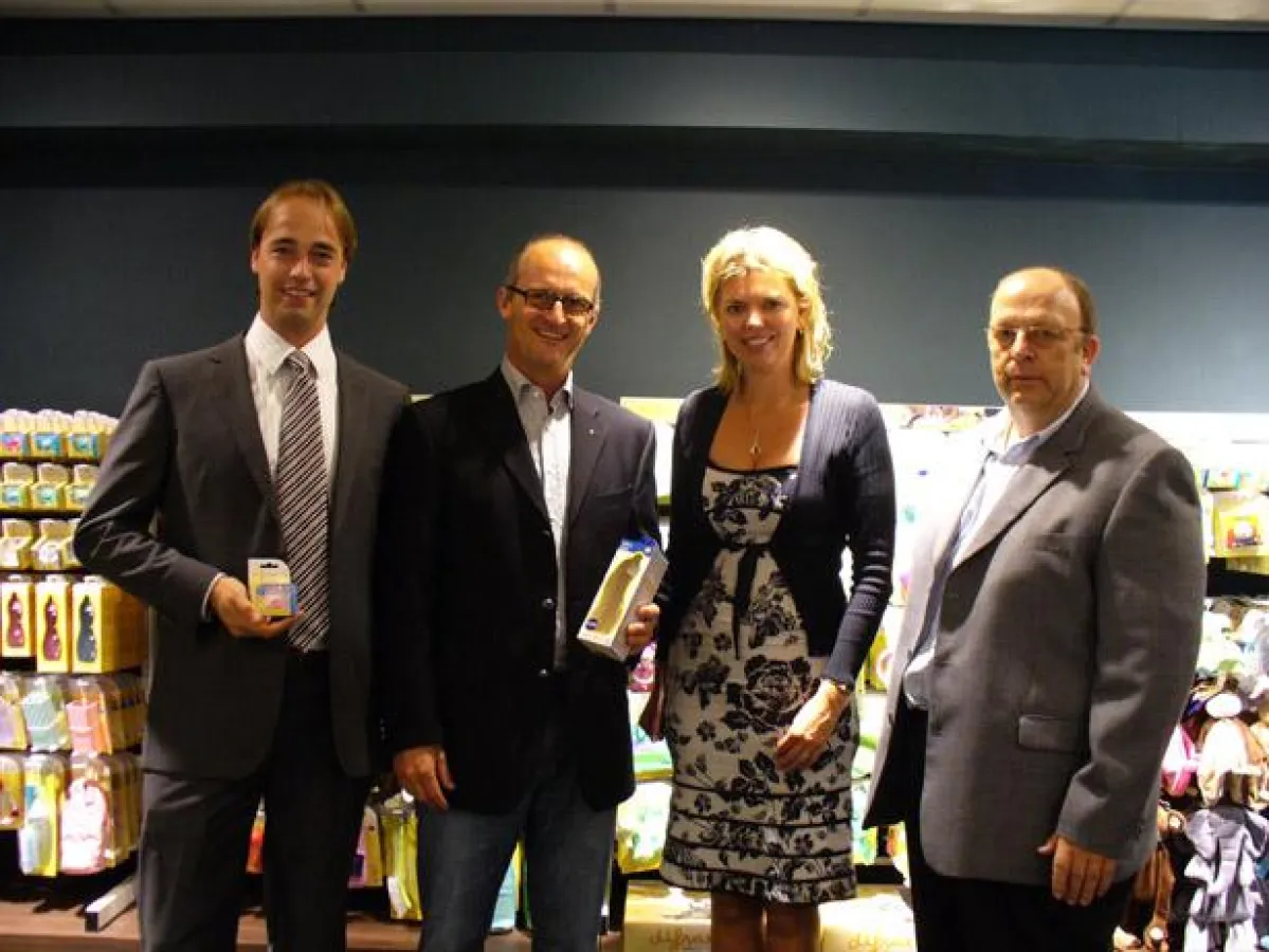 Von links nach rechts: Dirk Swinkels (Export Sales Difrax B.V.), Rainer Mörk (Geschäftsleitung Reer GmbH), Vivienne van Eijkelenborg (Geschäftsführerin Difrax B.V.), Johannes Hanf (Vertrieb Reer GmbH)