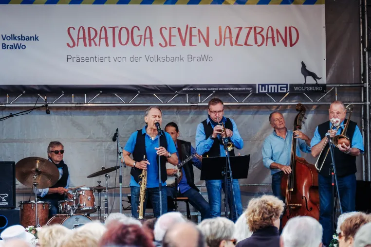 Bild: Jazz & more-Auftakt mit der Saratoga Seven Jazzband