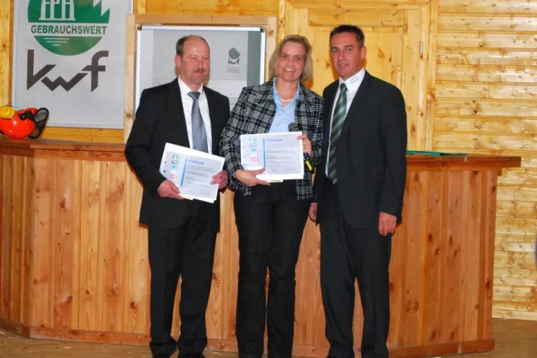 Bild: Forsttechnik für den bäuerlichen Waldbesitz auf der Agritechnica mit FPA-Prüfzeichen des KWF