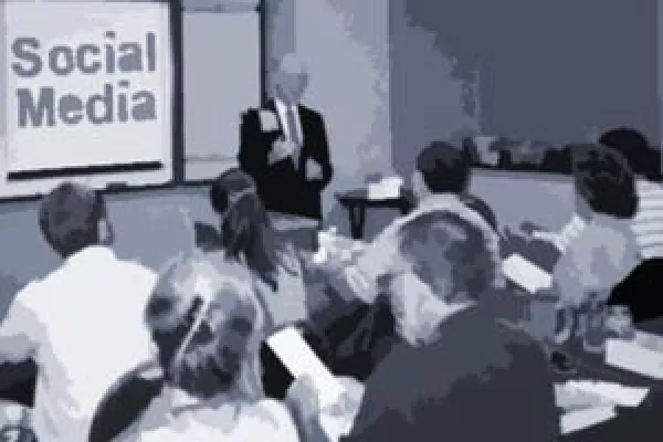 Social Media professionell nutzen Bild: Social Media professionell nutzen