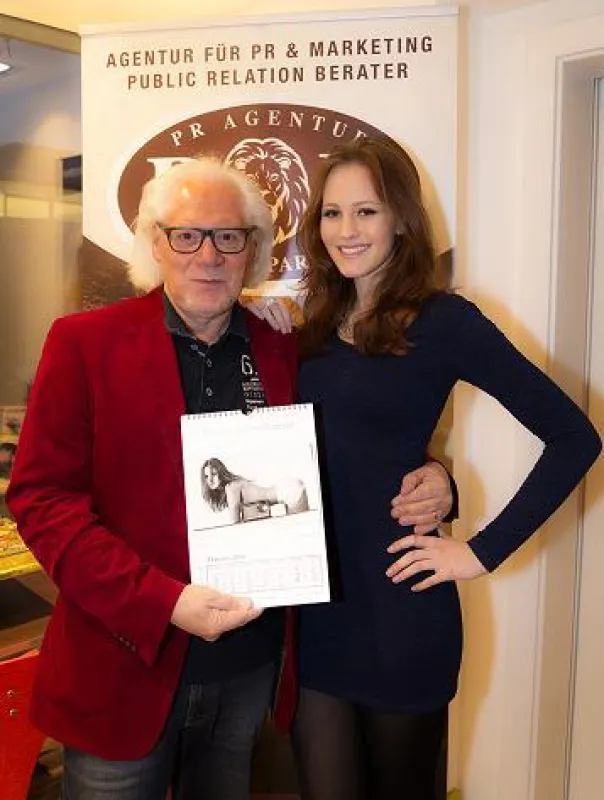 Promi-Optiker Peter Güttenberger mit Jademodels Topmodel Anna 