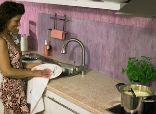 Bild: Verblüffend echt – neue Dekore im Kacheldesign