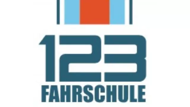 Bild: 123 Fahrschule Köln: Ihre Adresse für den schnellen und sicheren Führerschein in allen Kölner Stadtteilen