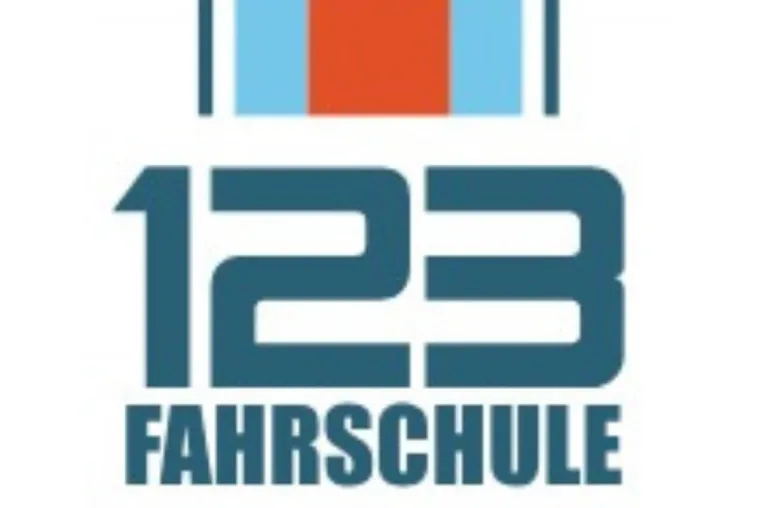 Bild: 123 Fahrschule Köln: Ihre Adresse für den schnellen und sicheren Führerschein in allen Kölner Stadtteilen