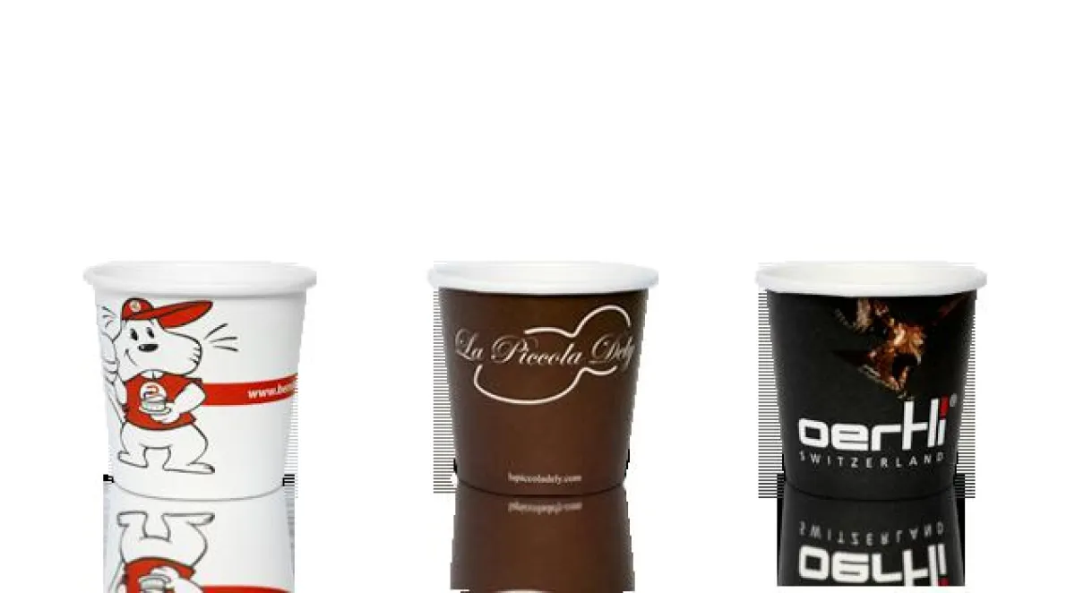 Coffee-to-Go Becher kombinieren Nutzen und Werbebotschaft und eignen sich gut für Messe & Co.