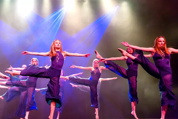 Bild: 500 Akteure beim 33. Up To Dance Festival