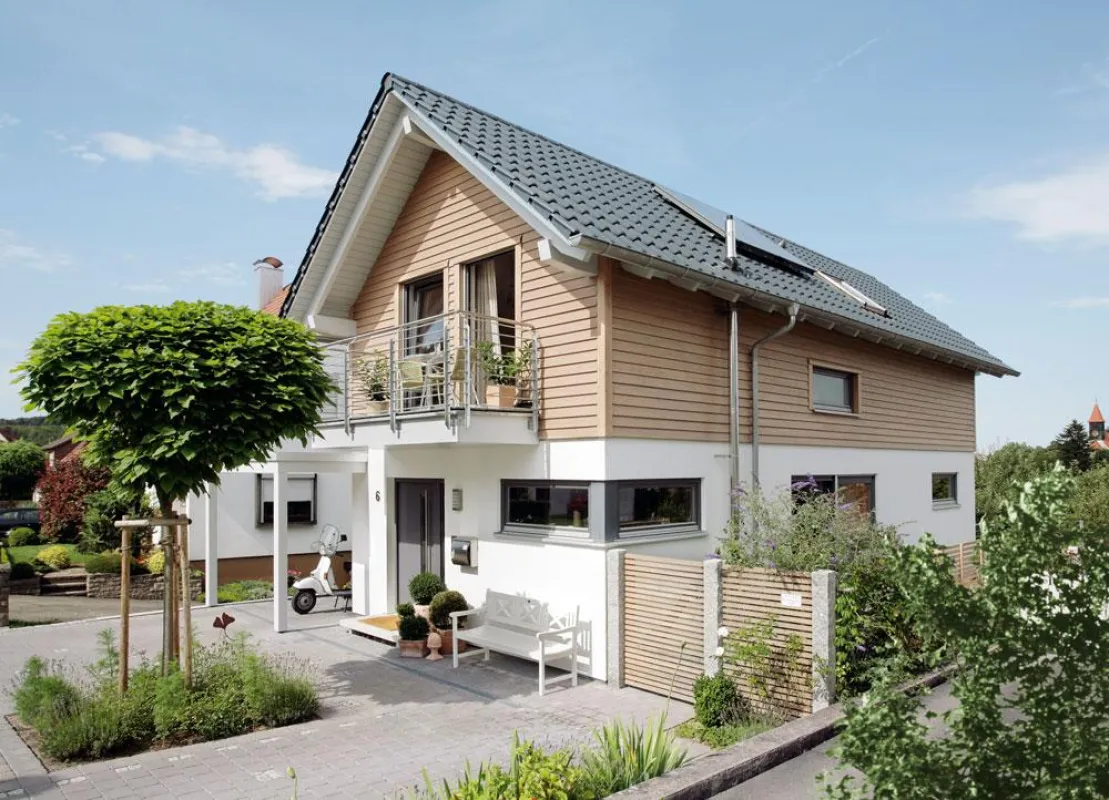 Geld sparen beim Hausbau: Auch auf kleinem Grundstück lassen sich komfortable Wohnträume verwirklichen. Foto: Schwörer Haus KG