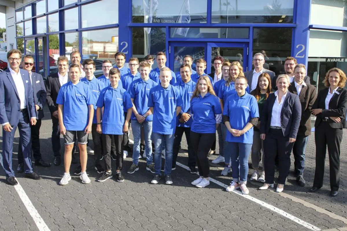 16 Auszubildenden sind bei der Paul Vahle GmbH & Co. KG ins Berufsleben gestartet. (VAHLE)