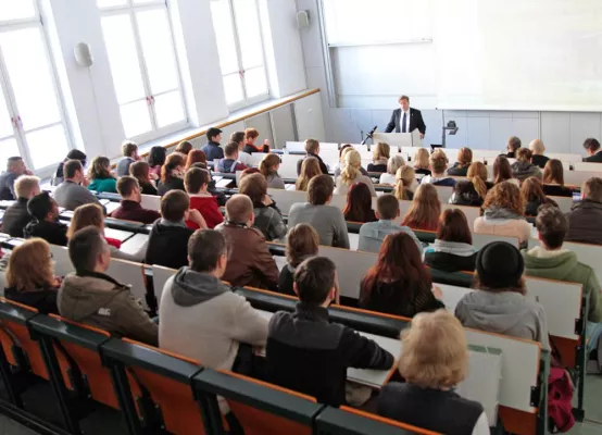 Bild: Erstsemester-Studierende zum Sommersemester 2013 an der Hochschule Harz begrüßt