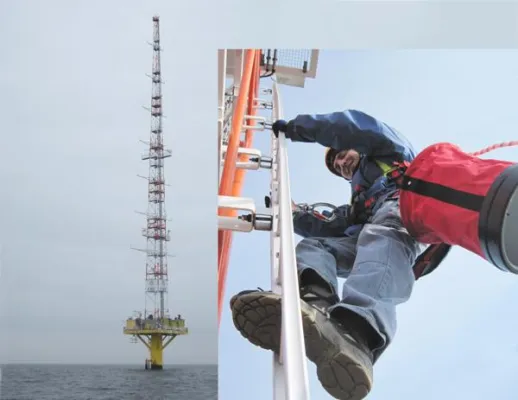 Bild: Serviceeinsatz auf hoher See / haacon Gruppe übernimmt fachkundige Wartung von Hebegeräten