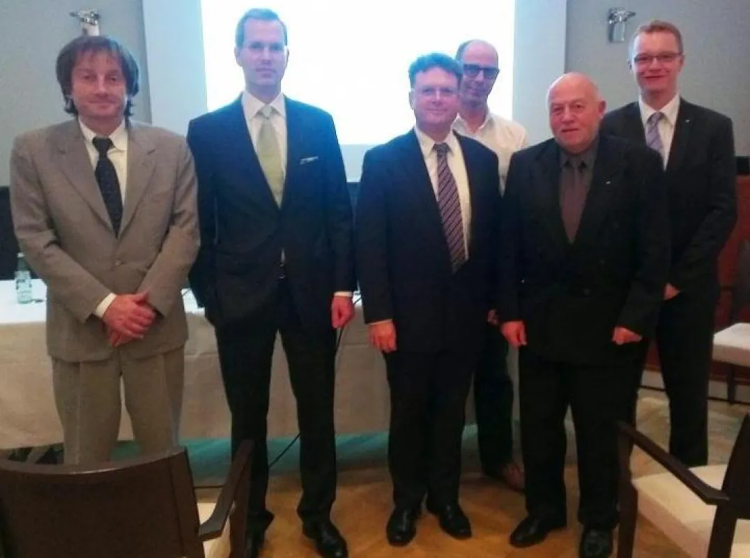 Jürgen Weibler, Hauke Hintze, Julius Reiter, Frank Alvarez, Dieter Schädiger und Alexander Zureck