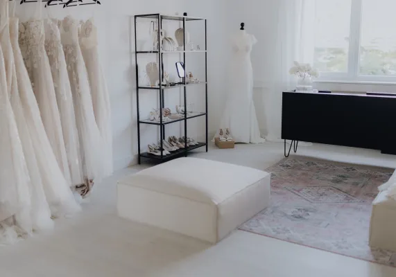 Bild: „Wundervoll Atelier“ ist das neue Brautmodengeschäft in Altenkirchen