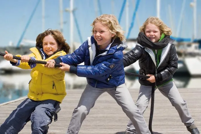Gaastra Sportswear entwirft Kindermode: Bunte und innovative Junior Collection für die Kleinen im Gaastra Shop Bild: Gaastra Sportswear entwirft Kindermode: Bunte und innovative Junior Collection für die Kleinen im Gaastra Shop
