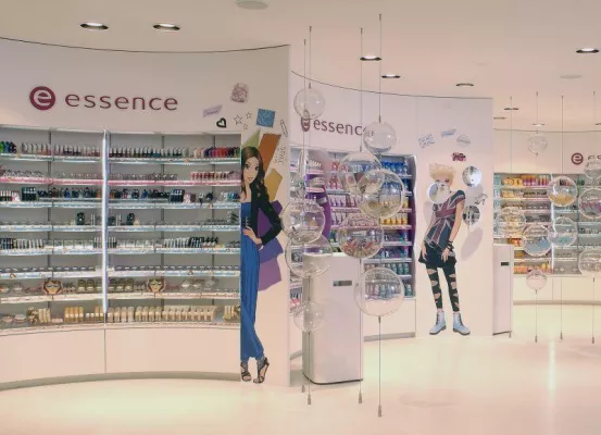 Bild: essence eröffnet weltweit ersten eigenen Beauty- & Lifestyle-Store